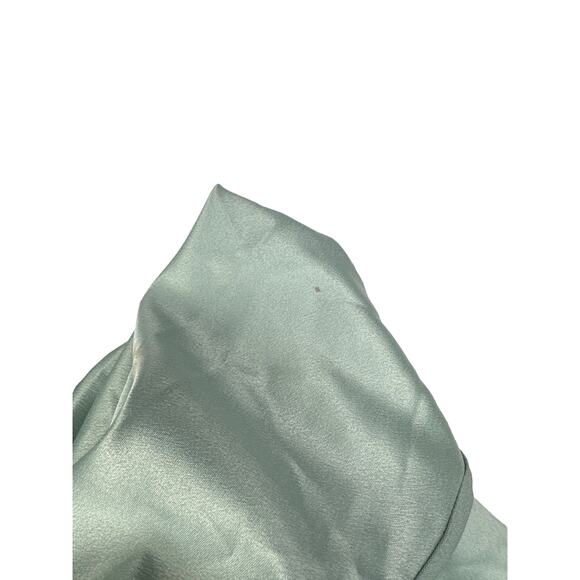 Pretty Little Thing - Constructed Satin Draped Bardot Bodycon Dress in Sage - Picture 2 of 5